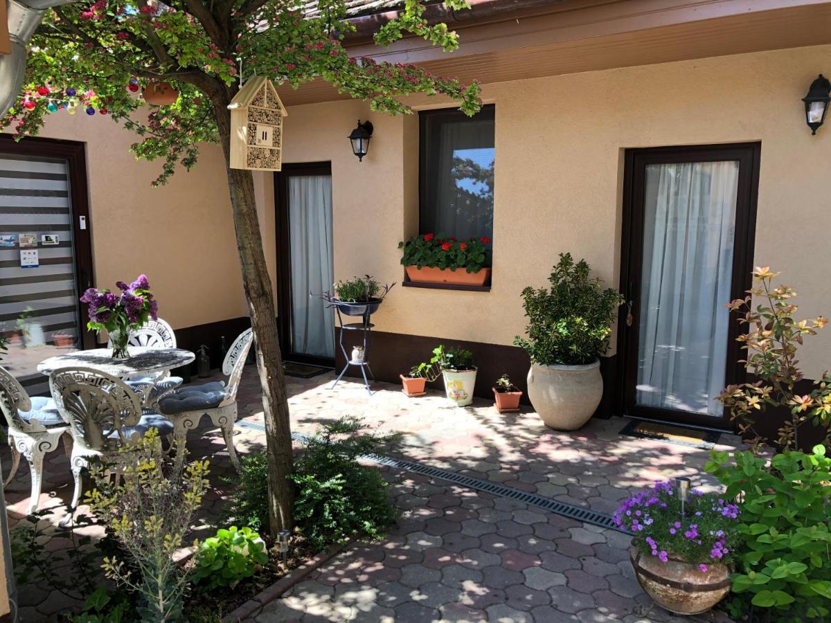 Milla Apartman Szentendre Exterior foto