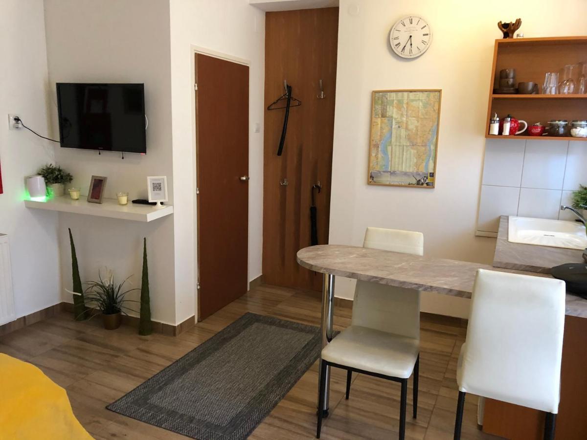 Milla Apartman Szentendre Exterior foto